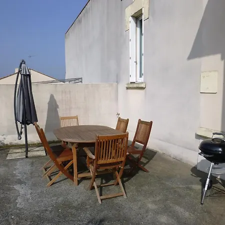 بيت للعطل L'ermitage بورنيك